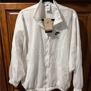 NWT Nike Women’s Classic White Essential Windrunner Jacket
